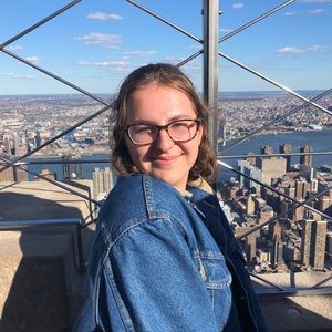 Meet your Posher, Maia